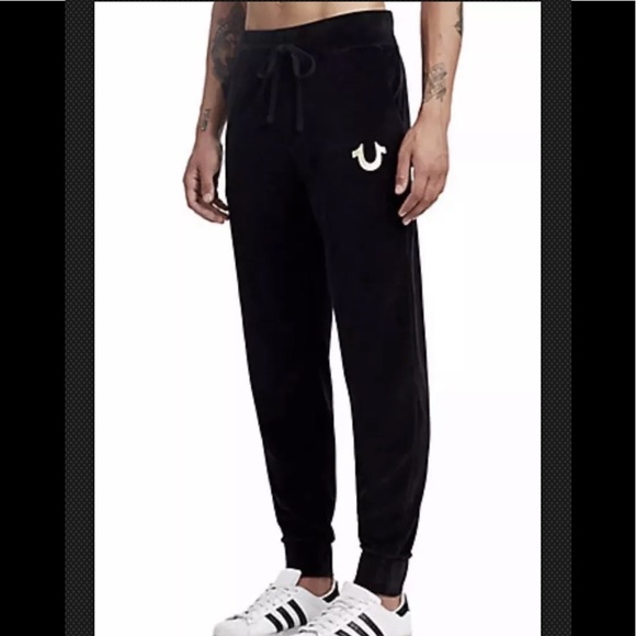 True Religion velour Sweatsuit 100% Authentic 🔥🔥 - Picture 8 of 8